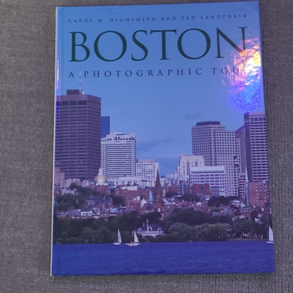 Boston: A Photographic Tour Table Book